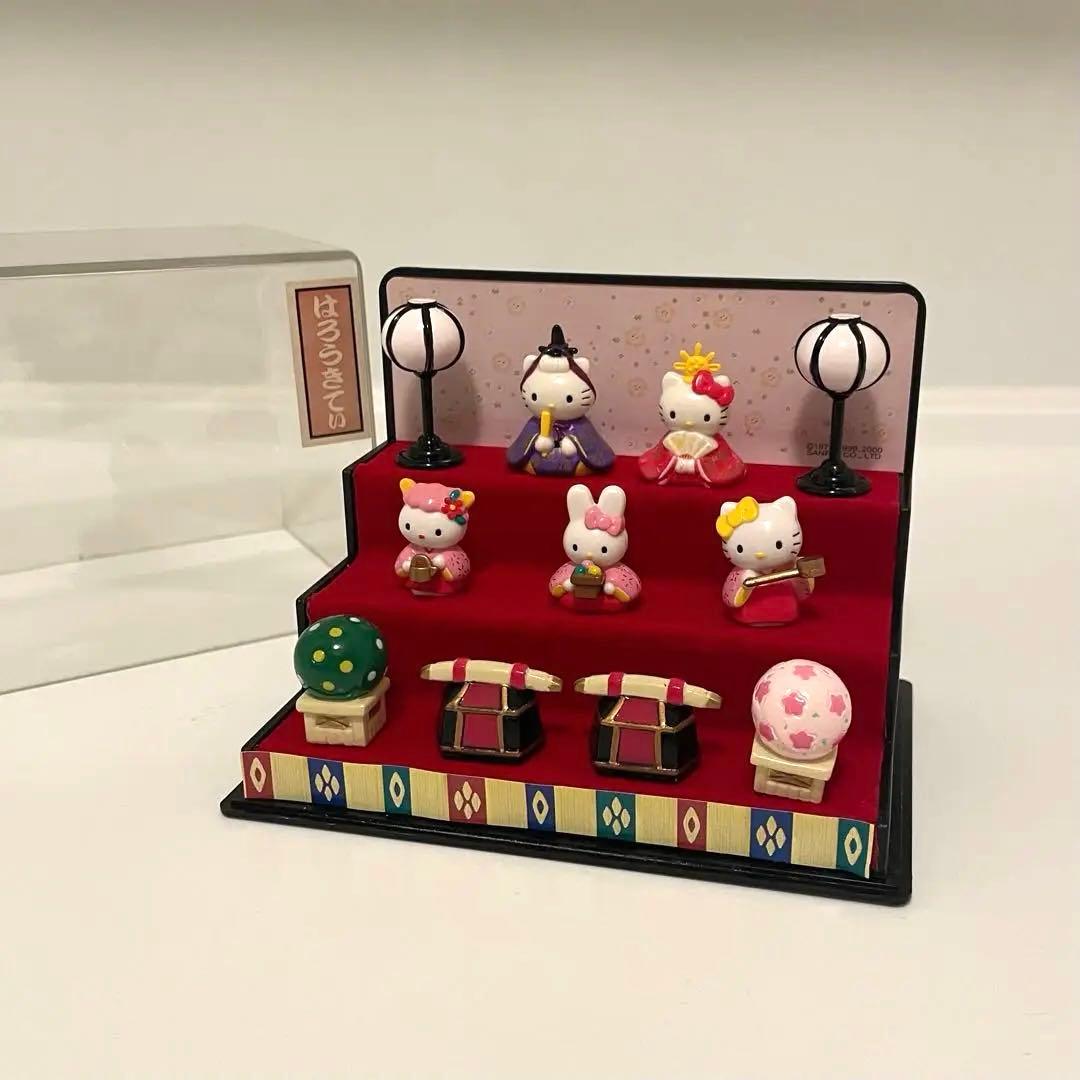 ハローキティ　雛人形　飾り雛マスコット　ひな祭り　サンリオ　おひなさま