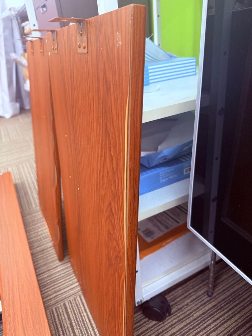 電子ピアノ88鍵盤　ハンマーアクション鍵盤　３本ペダル　ウォールナット