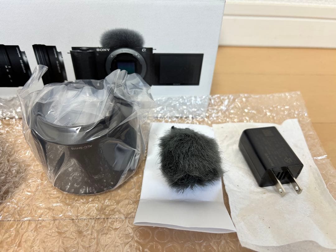 豪華4点セットSONY ZV-E10Yミラーレス一眼カメラ ほぼ新品未使用品