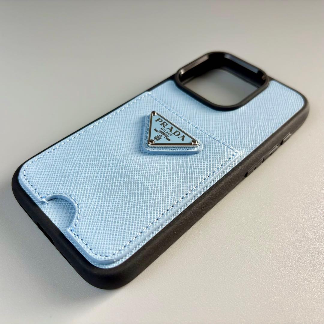 新品 未使用 PRADA プラダ iPhoneケース 15 Pro ロゴ 箱あり