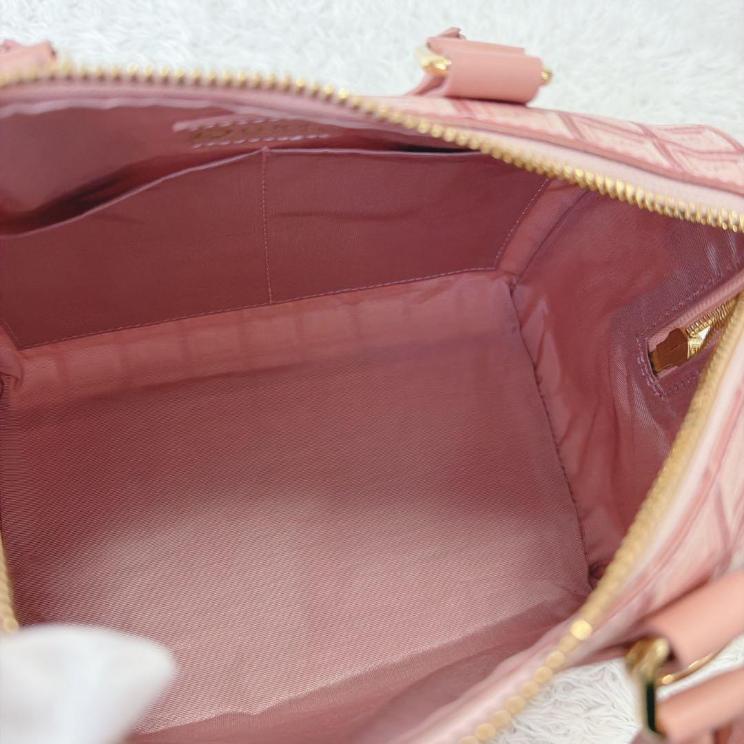 ねこ様 新品 Q-pot. ストロベリーチョコレート ミニ ボストンバッグ