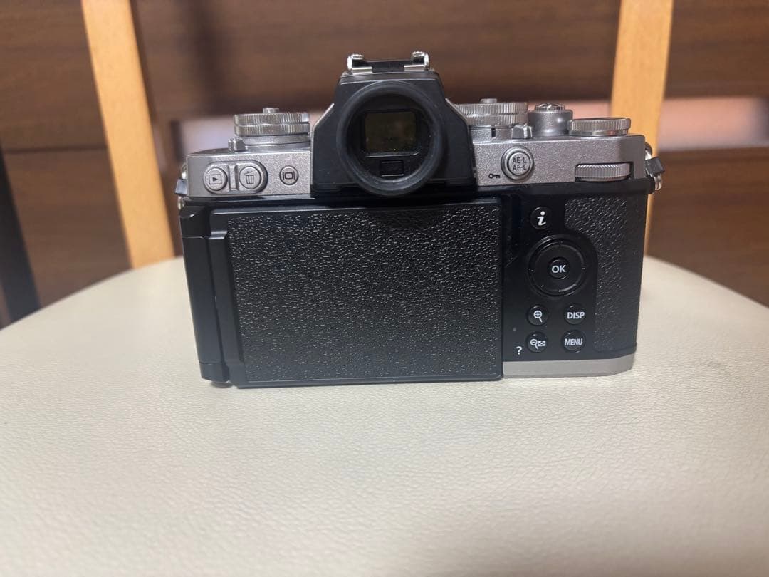 Nikon Z fc シルバー/ブラック　美品