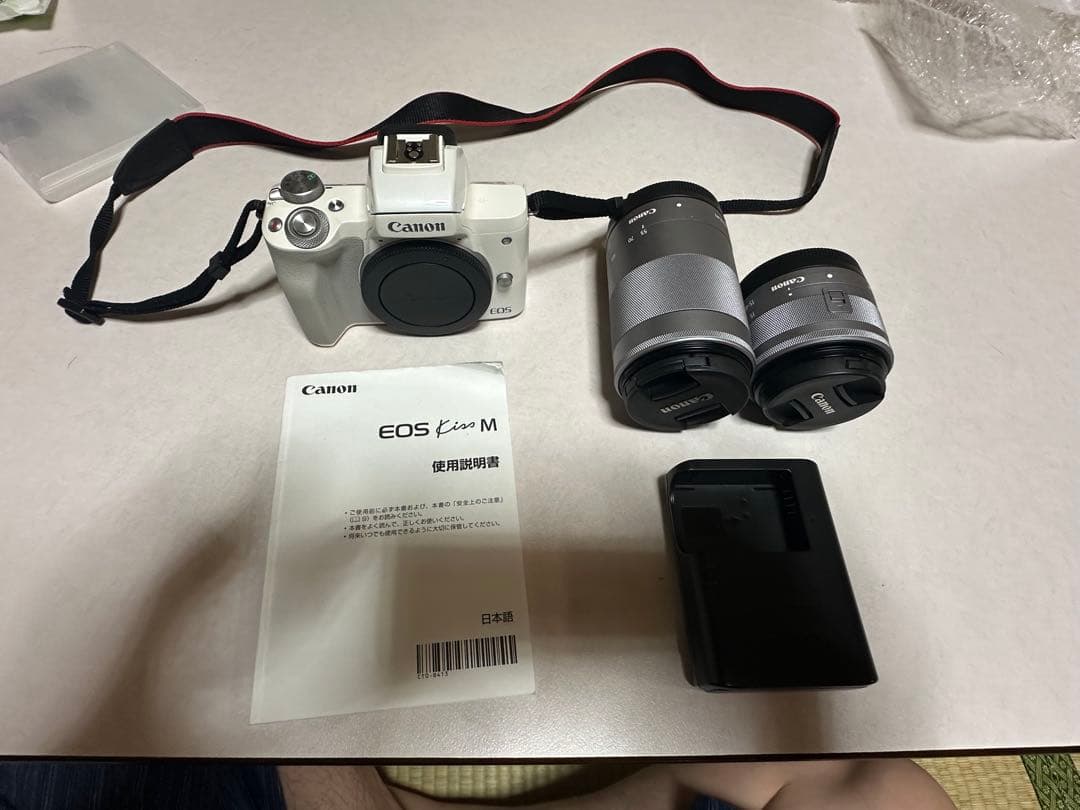 canonEOSkissM 本体レンズ2本付き