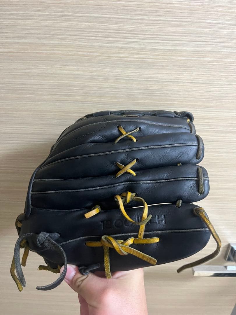 ヤバイLLC硬式野球グローブ 黒