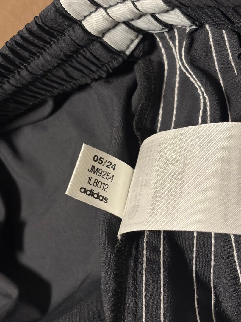 adidas adilenium シーズン2　上下ジャージパンツセットアップ