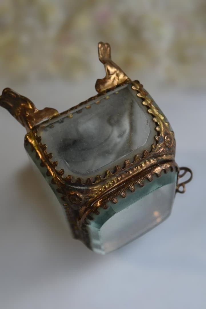 美品　ガラス宝石箱　ジュエリーボックス　　フランスアンティーク　べべルガラス