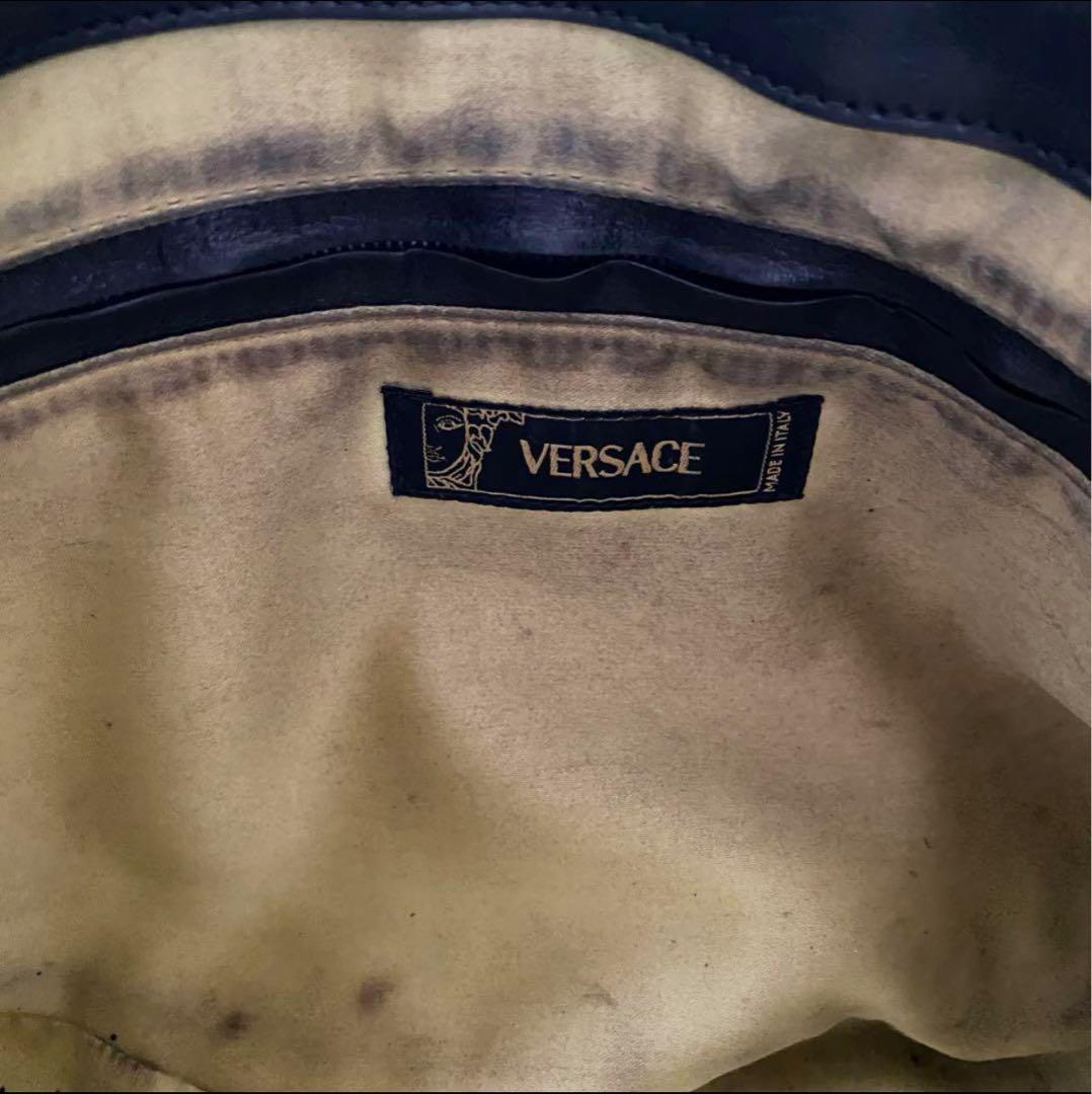 ヴェルサーチ ホーボー ショルダーバック メデューサ レザー スタッズ 黒