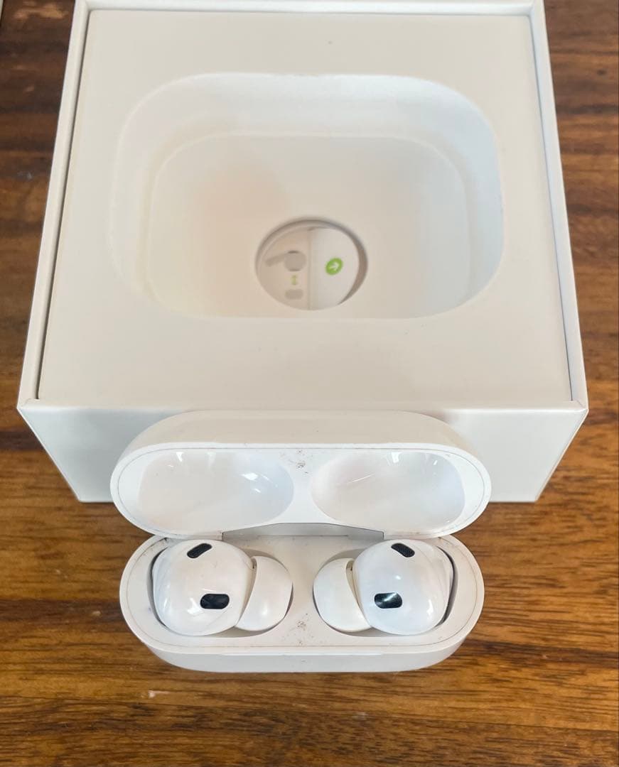 AirPods Pro 第2世代　本体 付属品あり