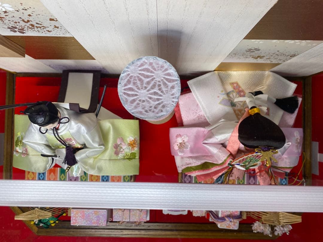 平安豊久　雛人形アクリルケース入り親王飾り・間口約５８×奥行約３２×高さ約３８㎝