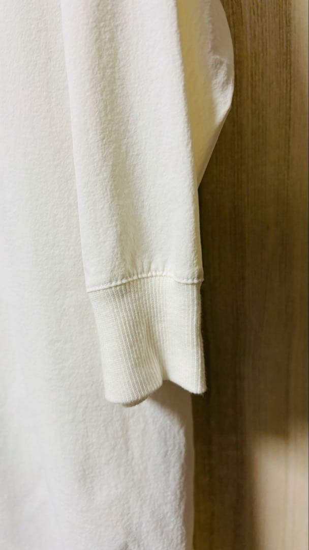 OUR ハリ感素材のチュニック丈プルオーバー