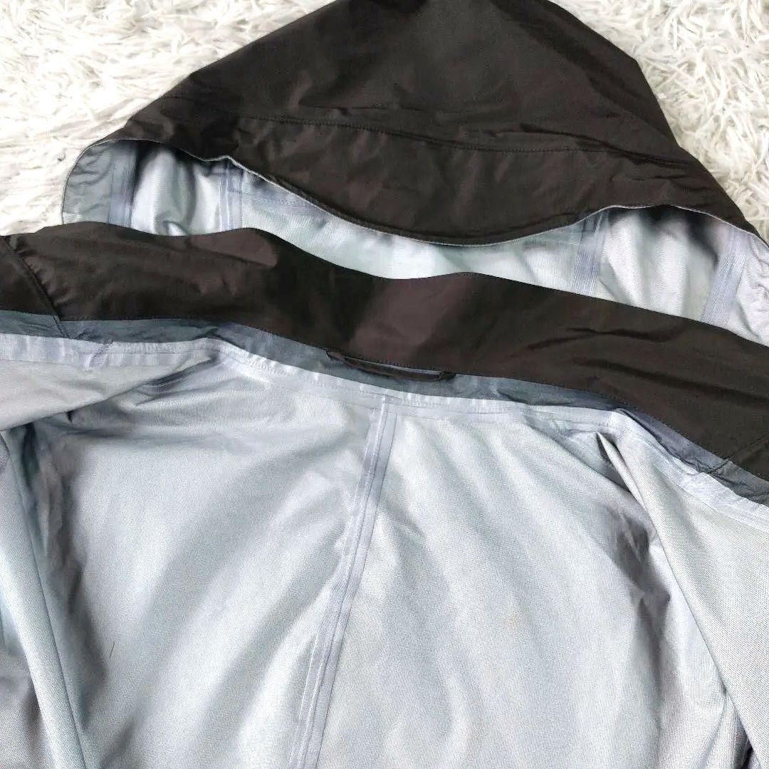 美品 tilak Poutrnik ワンポイント ロゴ ステンカラーレインコート