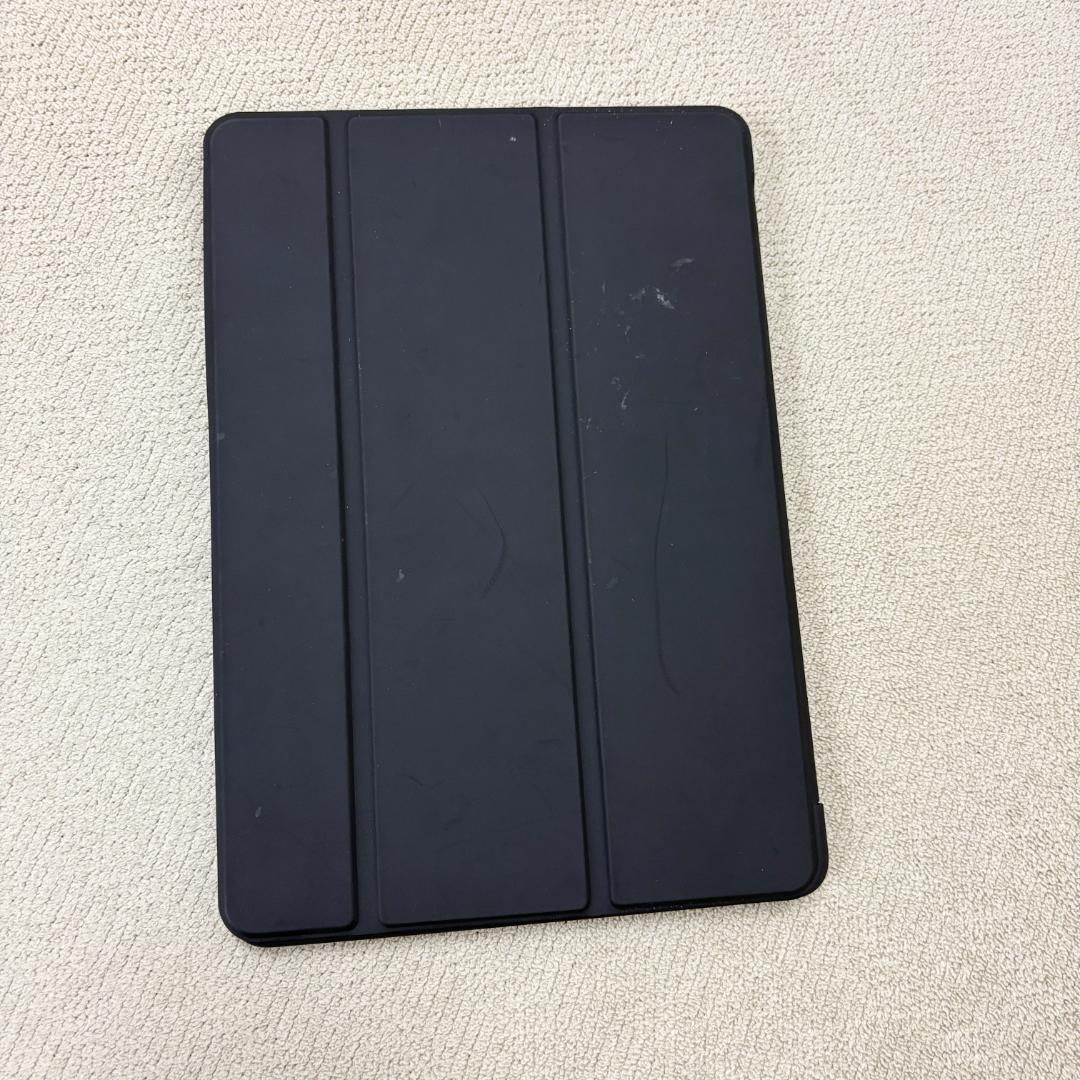 iPad Wi-Fi 32GB - スペースグレイ（第7世代）カバー付き