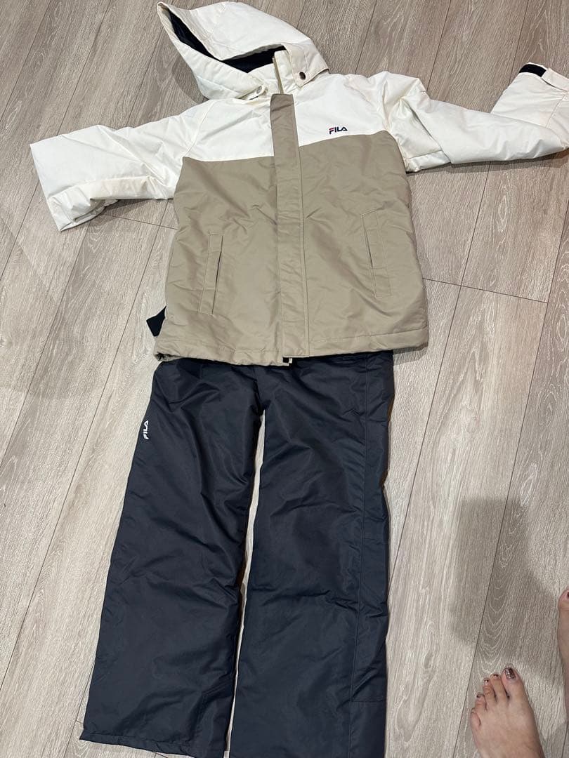 FILA スノーウェア 上下 セット 150 超美品 ボードウエア