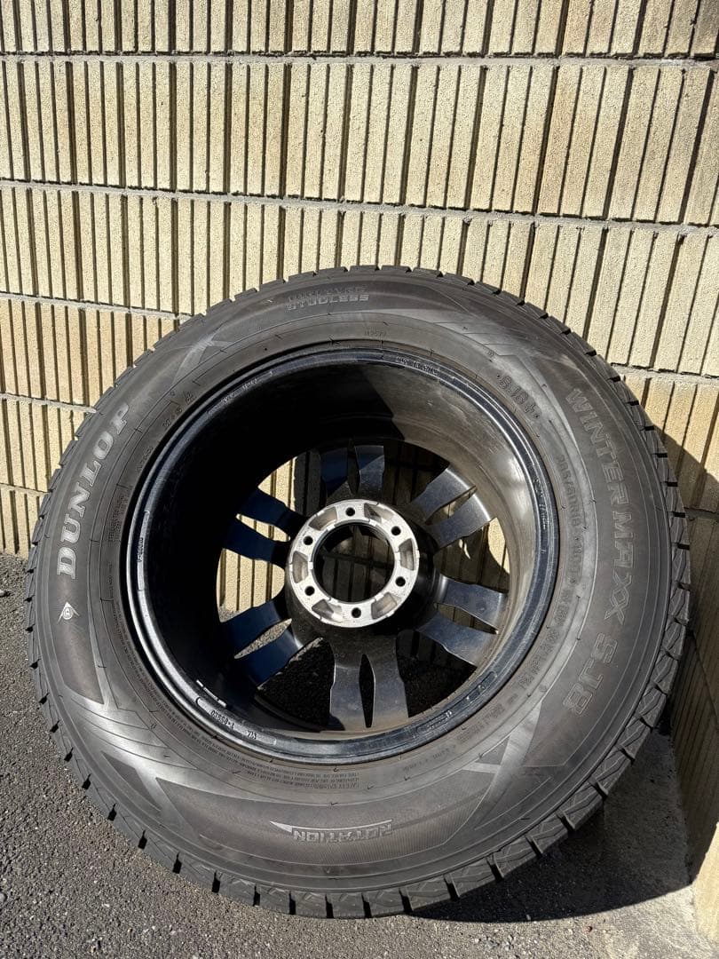 バリ溝　プラド 265/60/18ダンロップスタッドレス