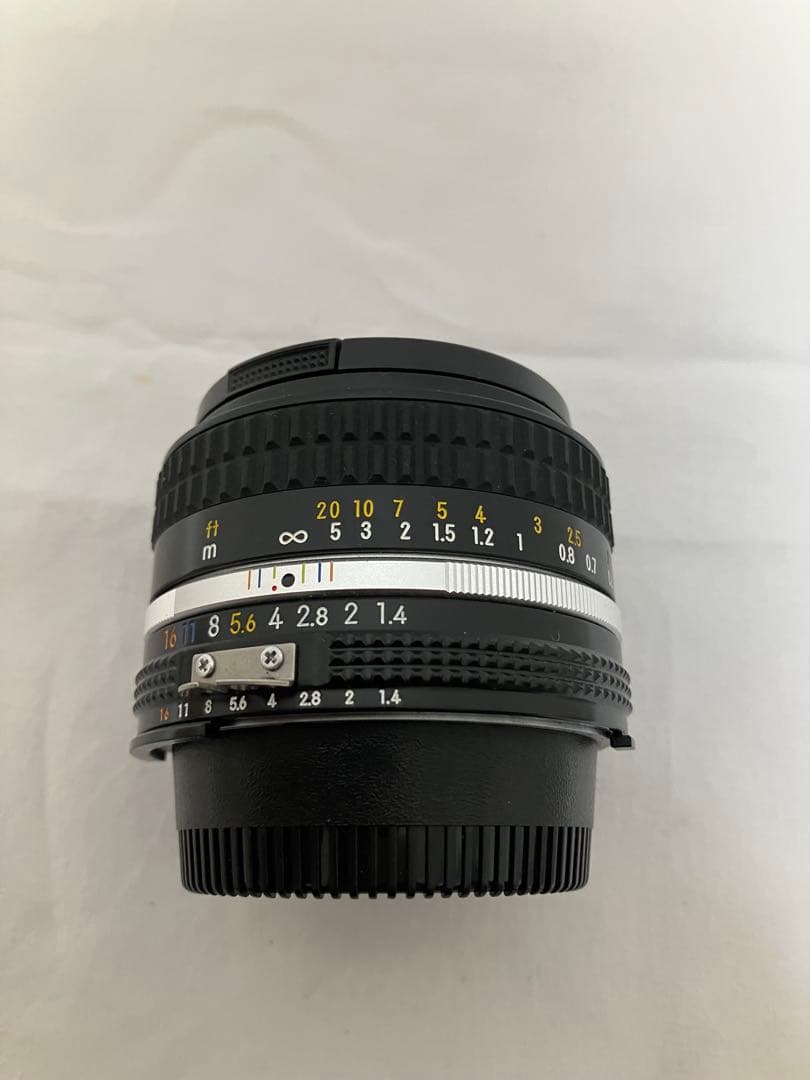 Nikon Nikkor 50mm F1.4 レンズ