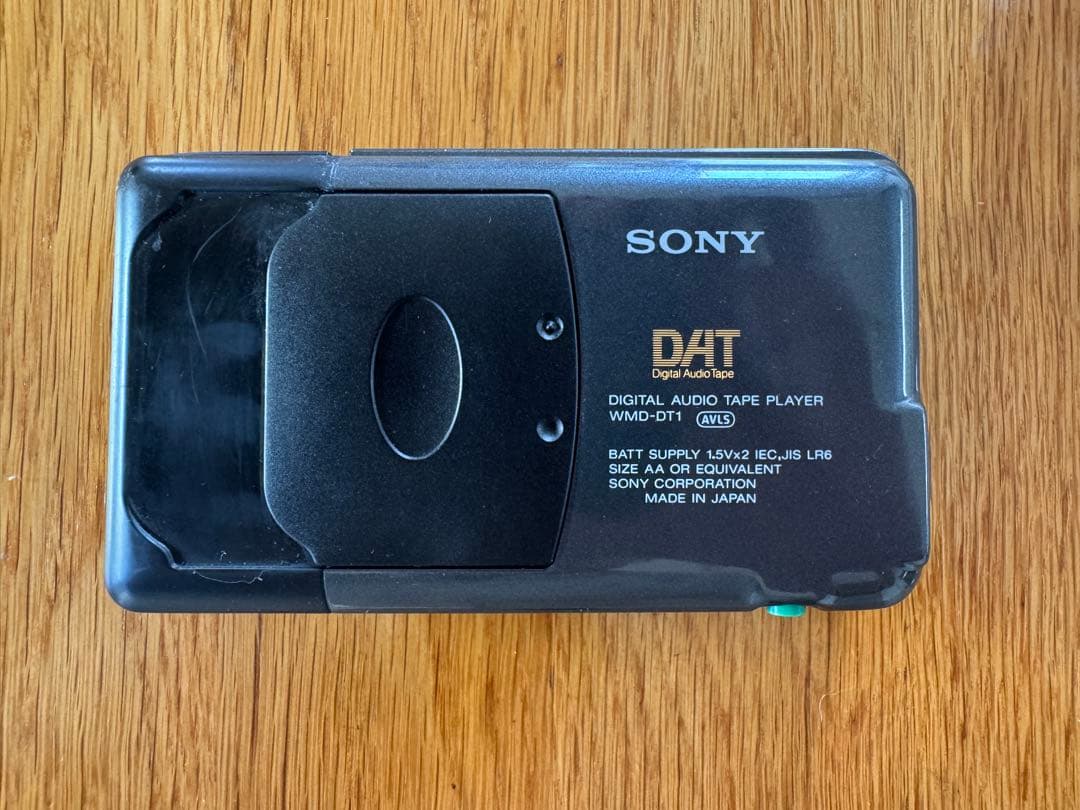WMD-DT1 SONY DAT ウォークマン【動作品 経年劣化/一部破損有】