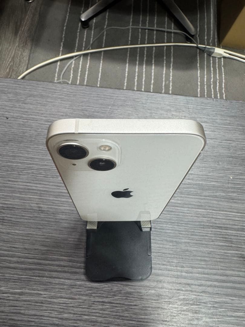 美品 iPhone13 128GB 白　SIMフリー　90%