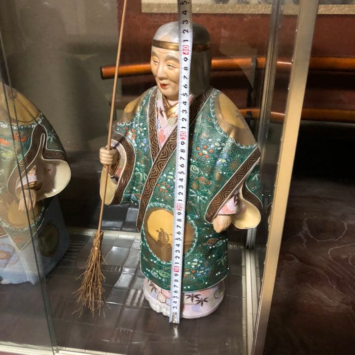 160.  有田焼の高砂人形