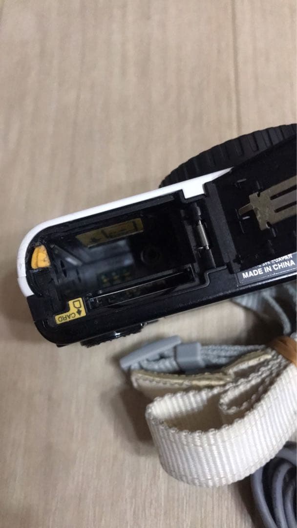 ニコン　1 J1 ボディ　動作品　難あり