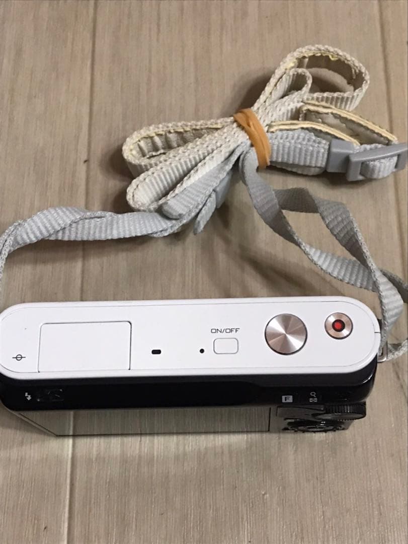 ニコン　1 J1 ボディ　動作品　難あり