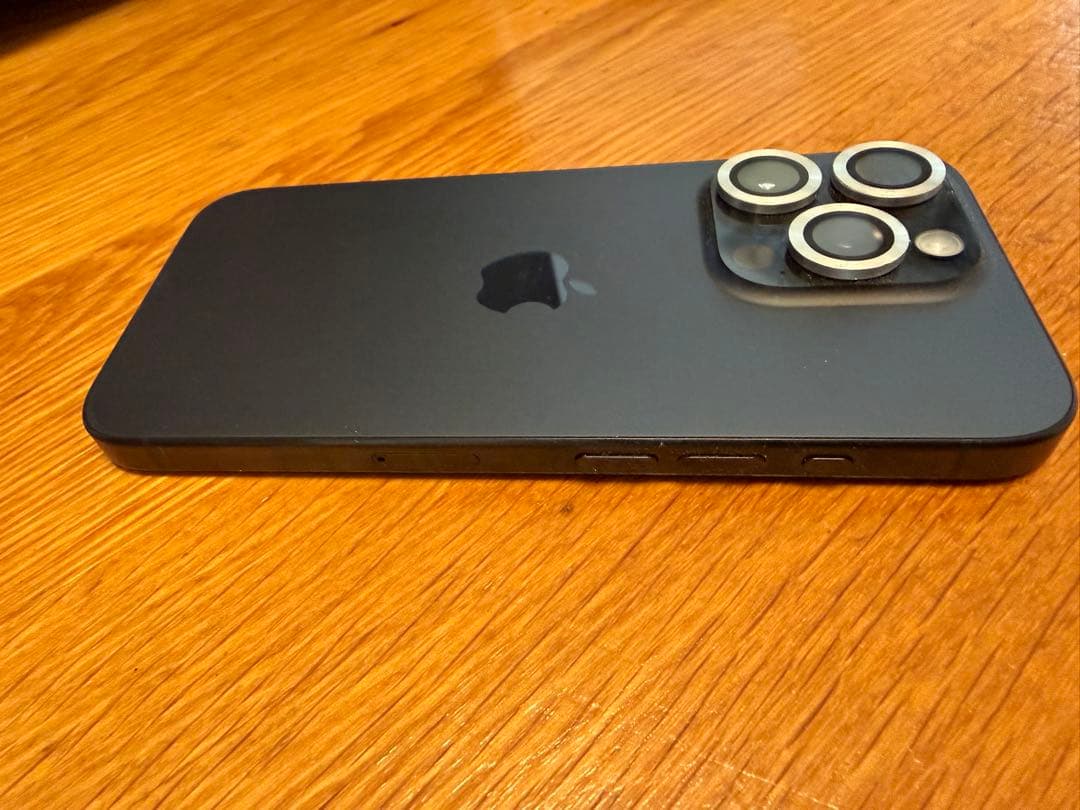 Apple iPhone 15 Pro 512GB casetifyケース付き