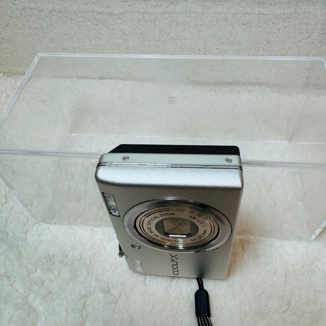 美品✨Nikon COOLPIX S570 シルバー 動作確認済み 付属品あり