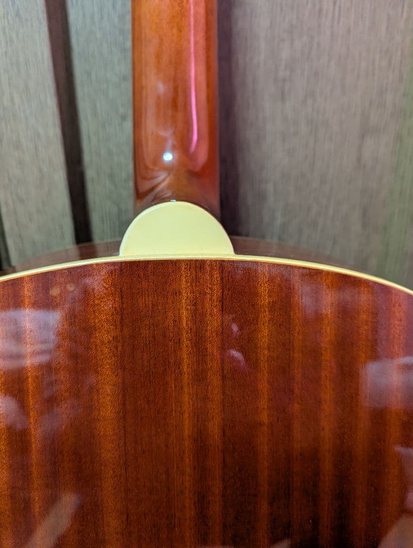 ♪メーカー不明・型番不明・J-45風カスタム♪