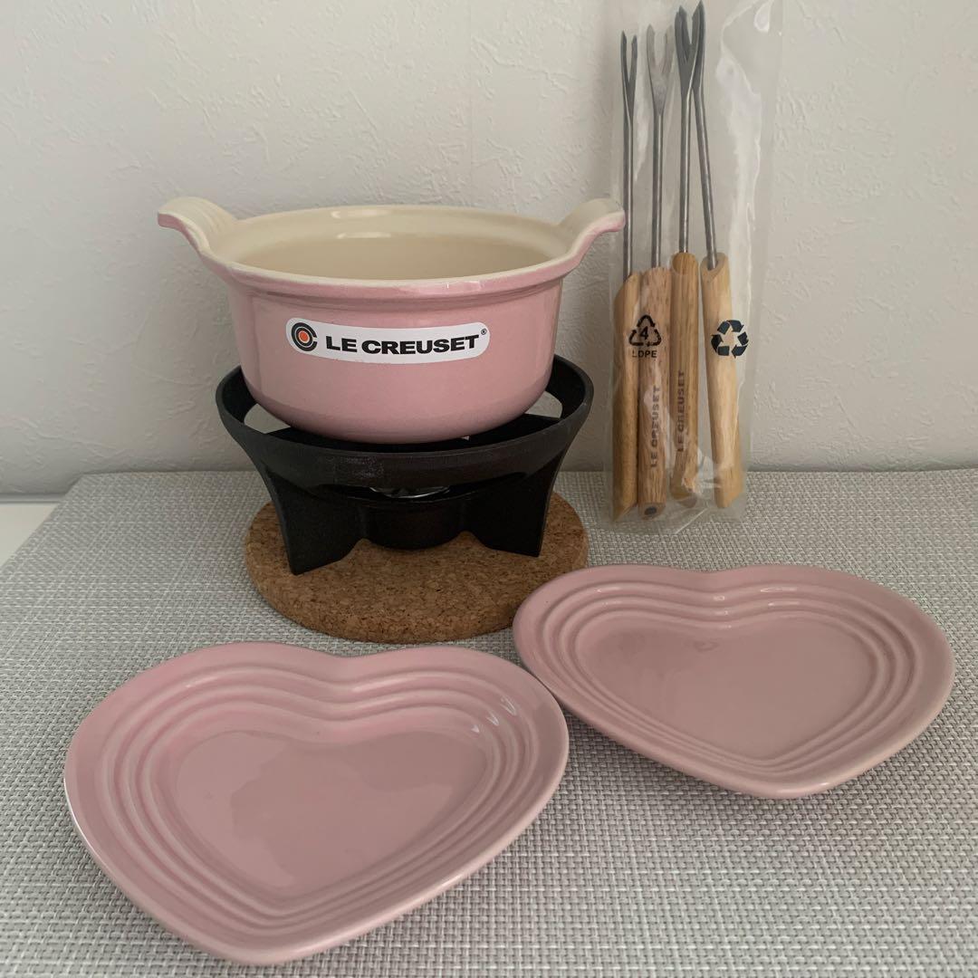 ルクルーゼ　コンパクトフォンデュセット&ハートプレートピンク♪