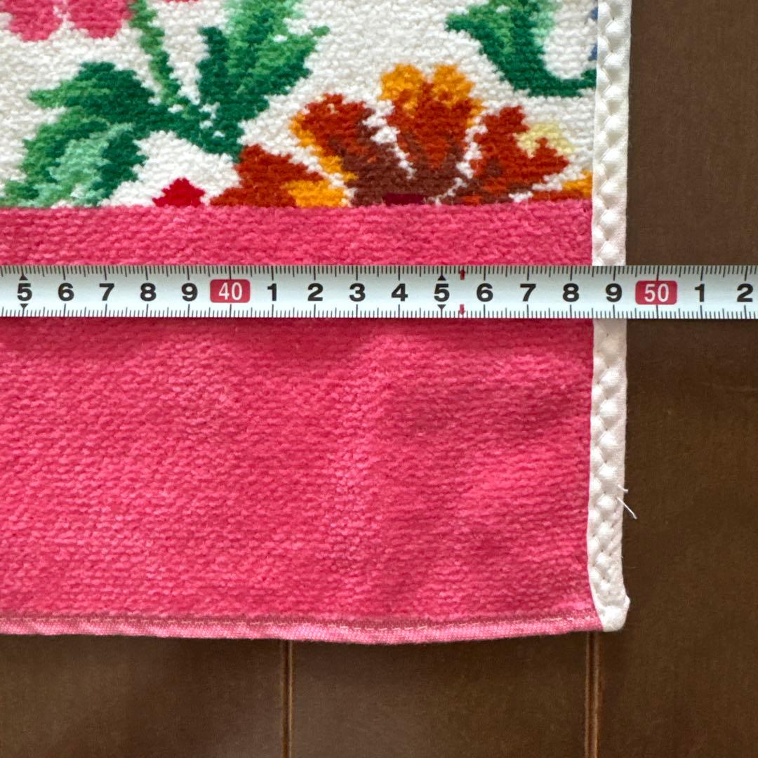 未使用　FEILER スポーツタオル　フェイラー　花柄　ピンク　ホワイト系