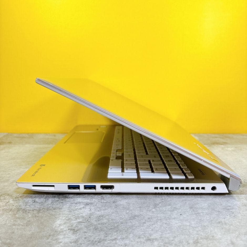 ⅰ7✨SSDで快適✨ブルーレイ フルHD カメラ 薄型おしゃれゴールドWin11