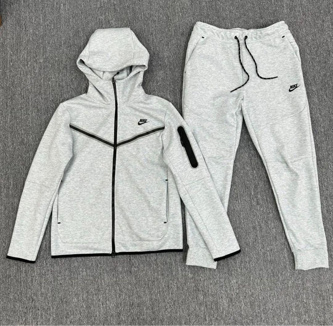 axxt_15 NIKE テックフリース