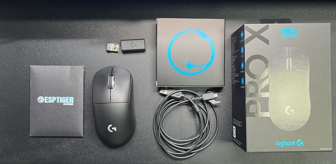 G913 TKL と G PRO X SUPERLIGHT のセット