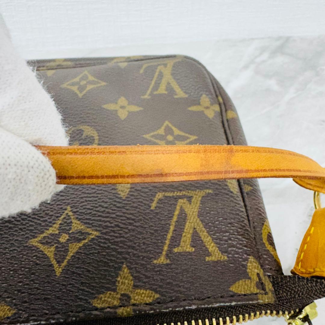 ✨VUITTON✨ヴィトン✨LV✨モノグラム✨アクセサリーポーチ✨ハンドバッグ✨