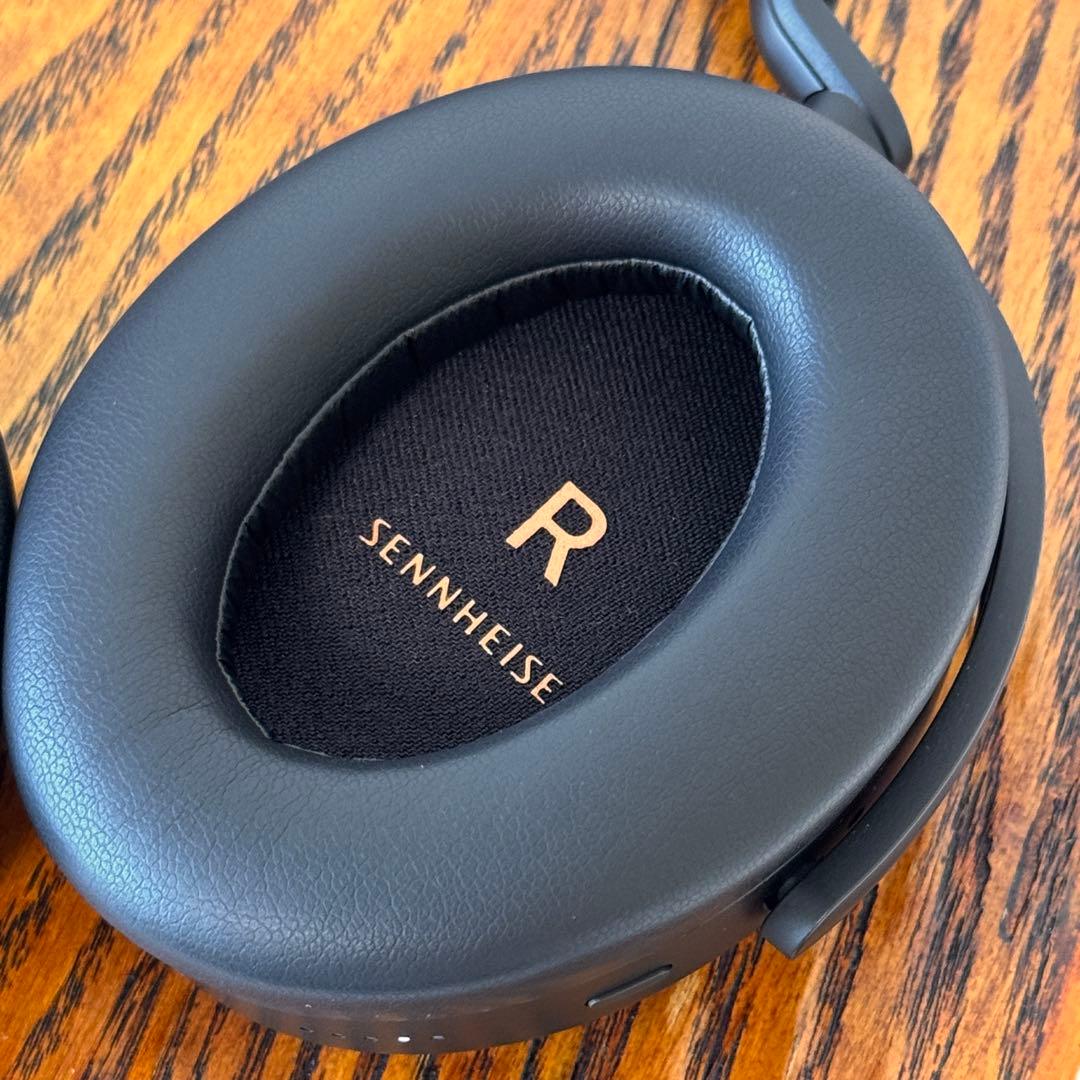 Sennheiser Momentum 4 Wireless 「付属品完備」