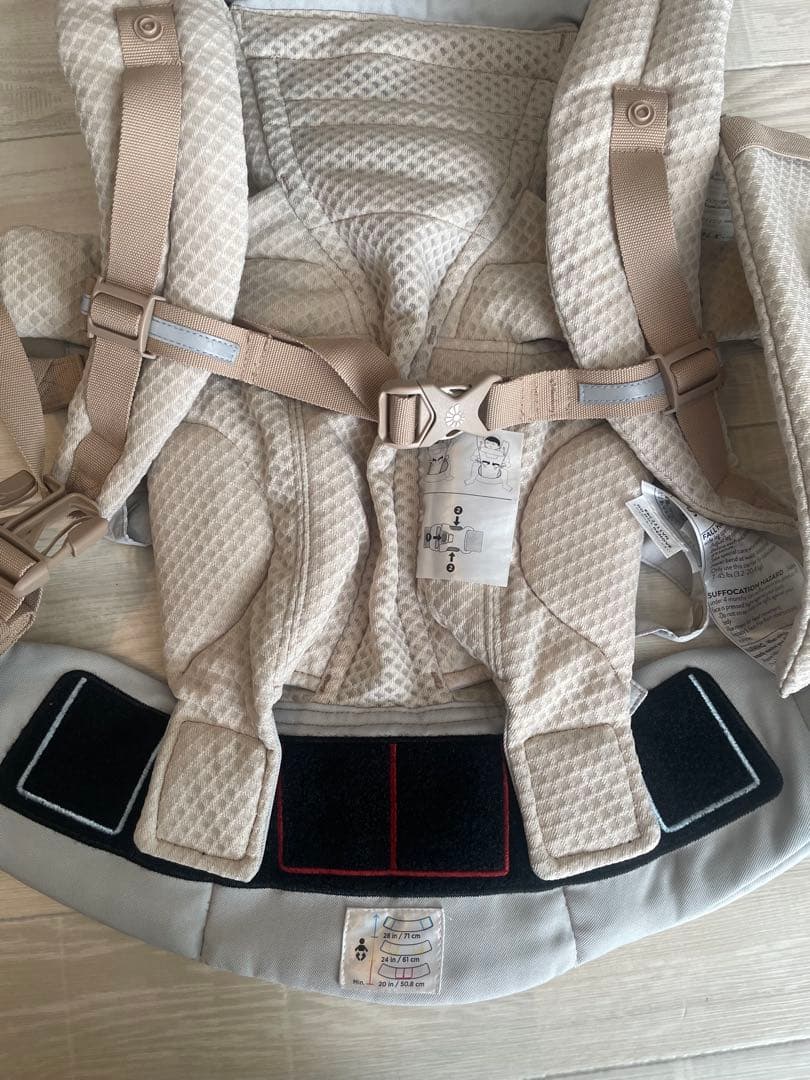 エルゴベビー抱っこ紐 オムニブリーズ サンドベージュ　ポーチ付き