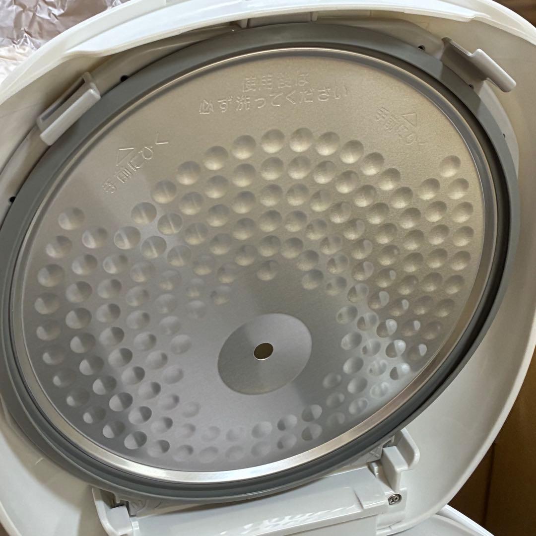 象印 マイコン 炊飯ジャー NS-ZB18 炊飯器 未使用品