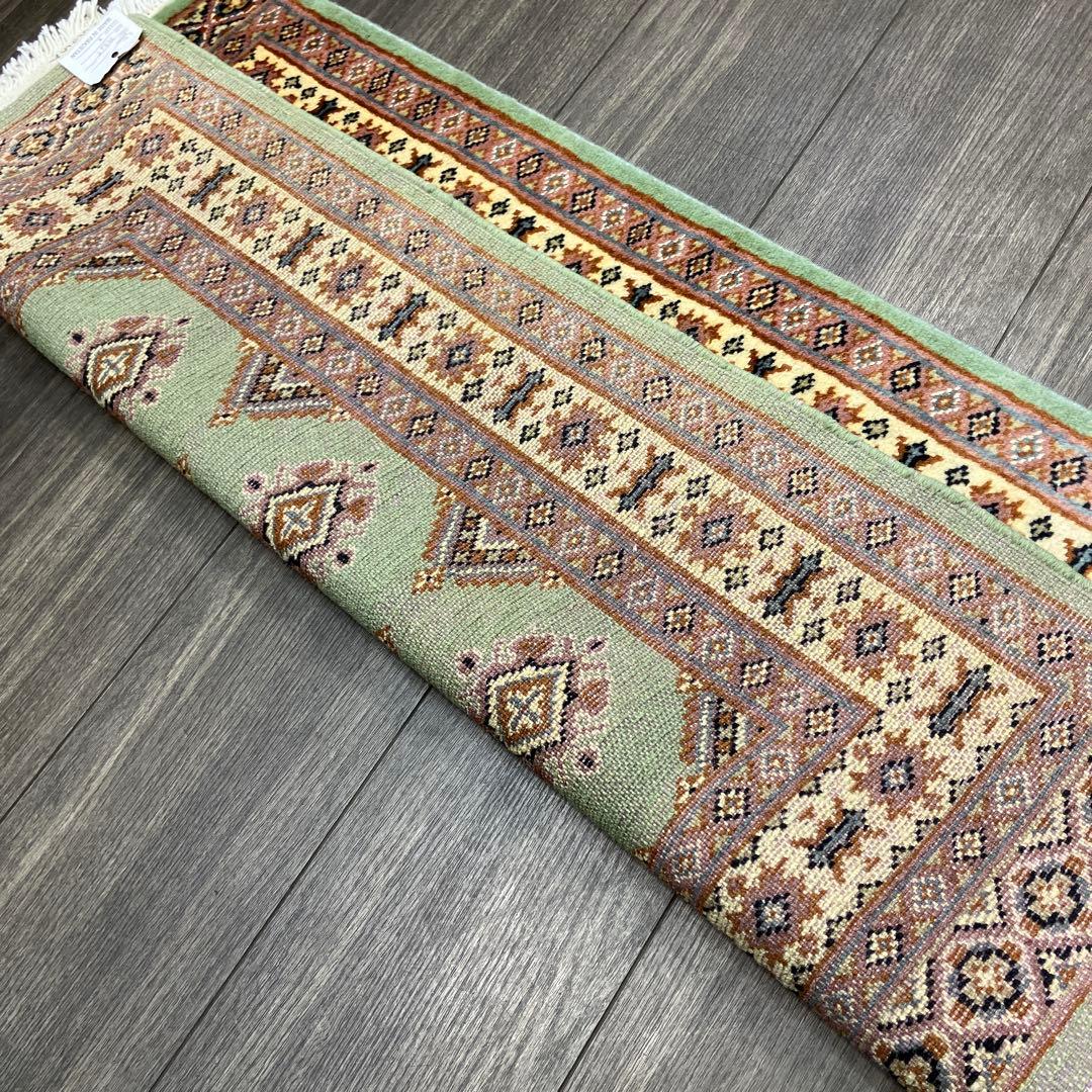 99x65cmパキスタン手織り絨毯ライトグリーンの色合い玄関マット