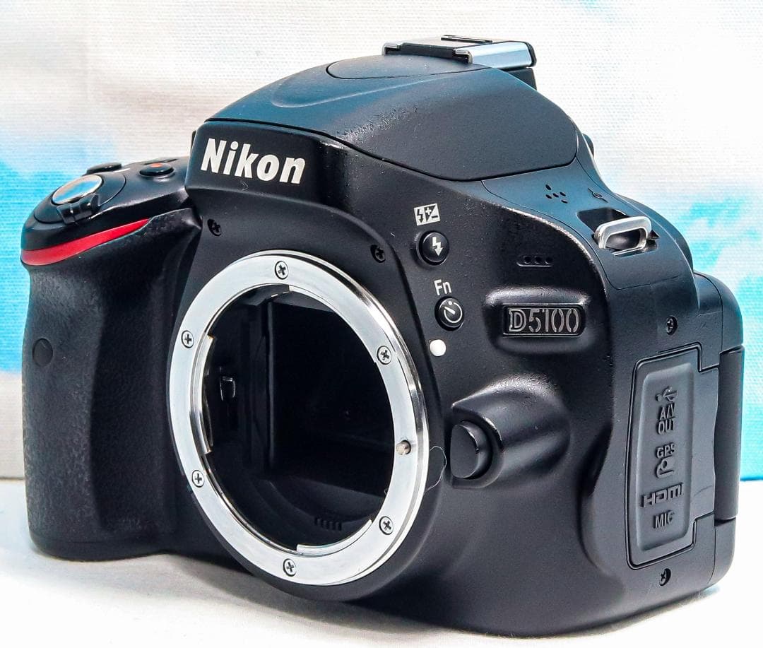 Nikon D5100⭐️スマホに転送♪⭐️届いてすぐ使える！⭐️ダブルレンズ