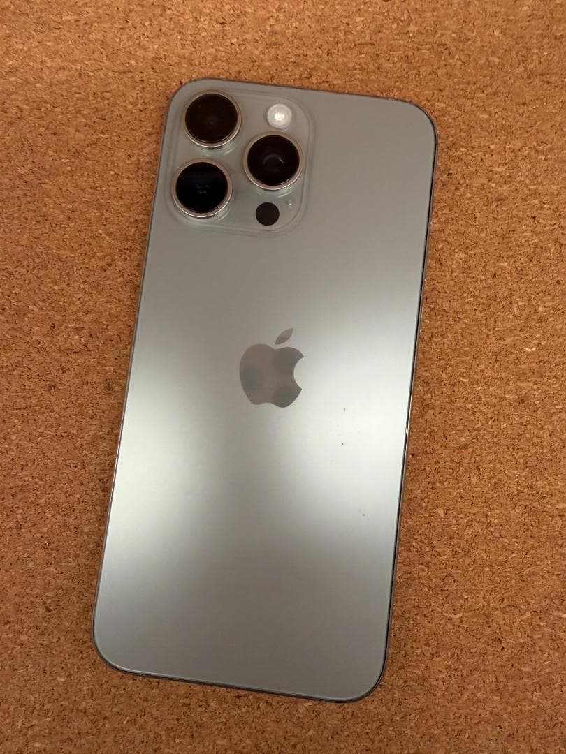 iPhone 15 Pro MAX ナチュラル 256 GB バッテリー100%