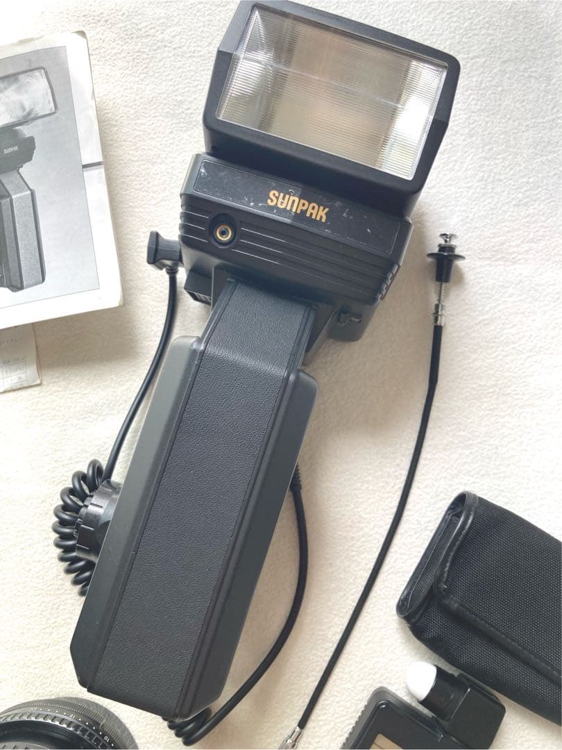 ペンタックス　67 カメラ　45mmレンズ　75mmレンズ　ストロボ　セット