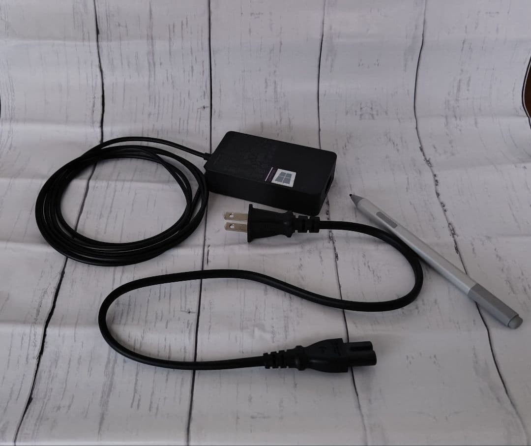 Surface Pro 6 8GB/256GB 充放電36回 Win11Pro