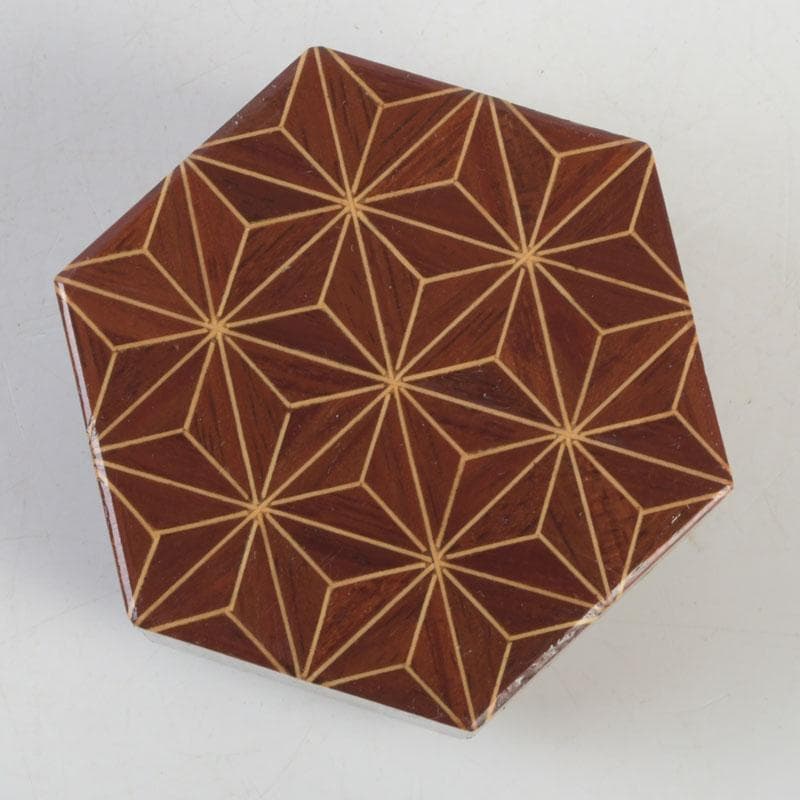 茶道具　鷹の巣　箱根寄木細工　六角香合　箱付　V　9703