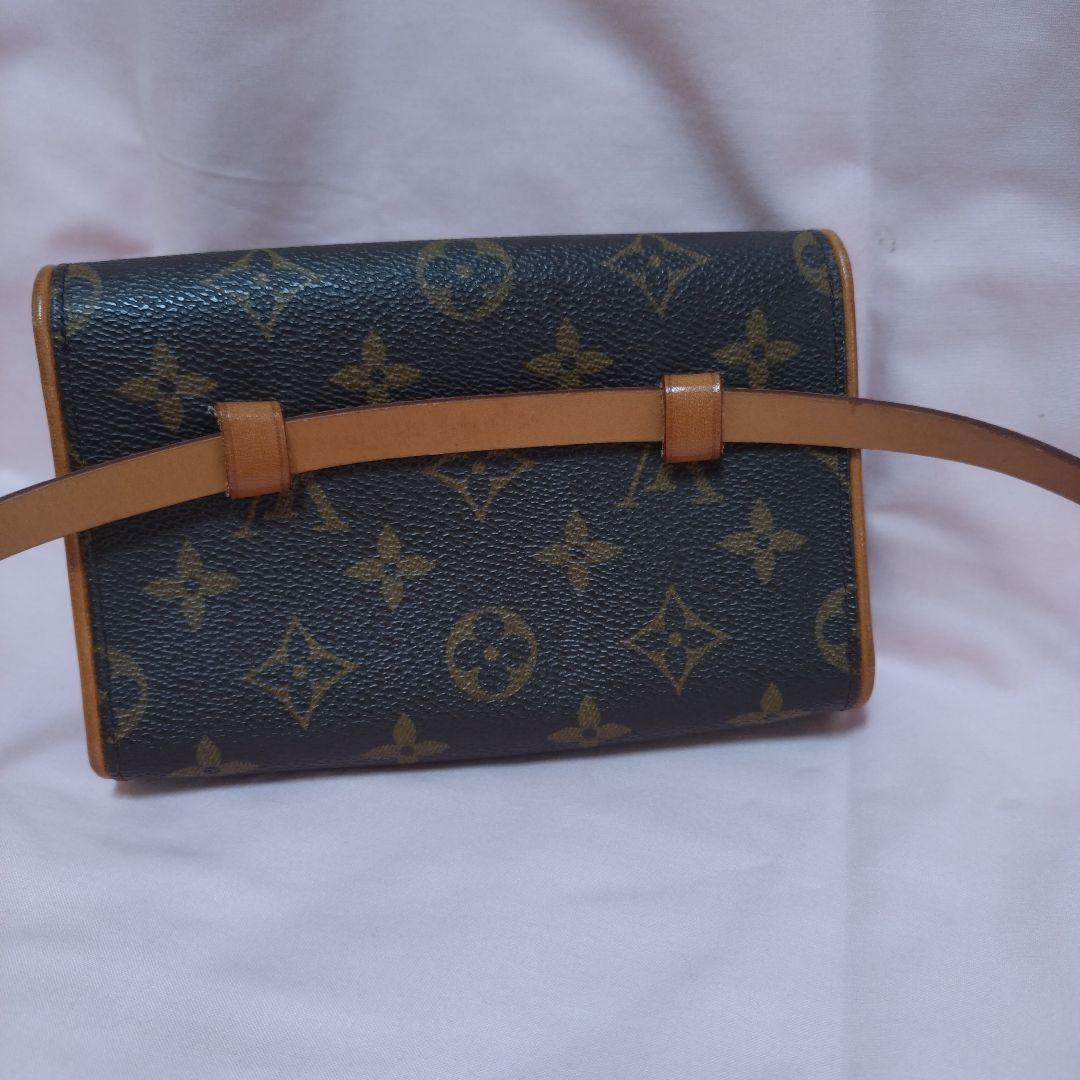 Louis Vuitton ボディバッグ ダークグリーン