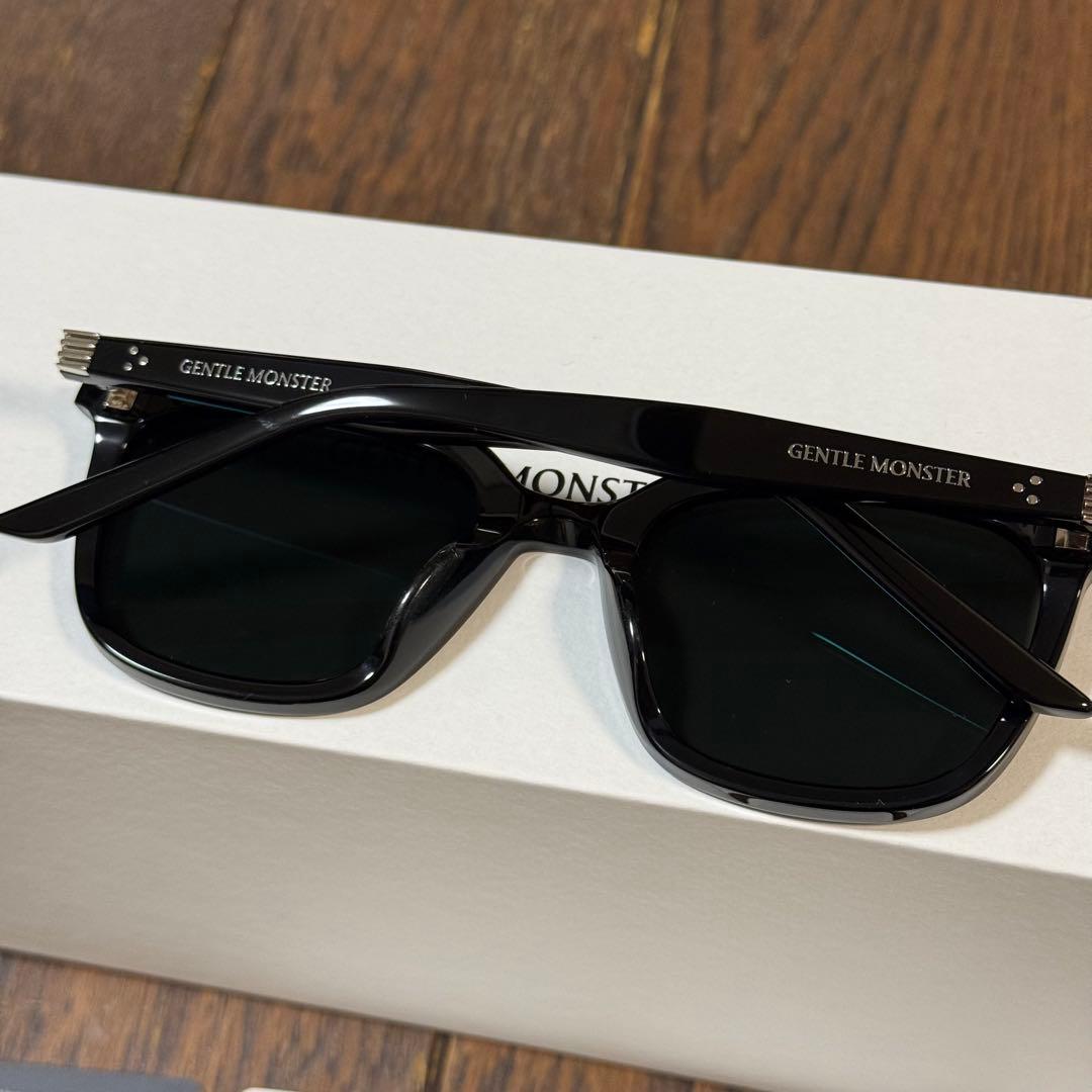 小物 GENTLE MONSTER BY ROW-01