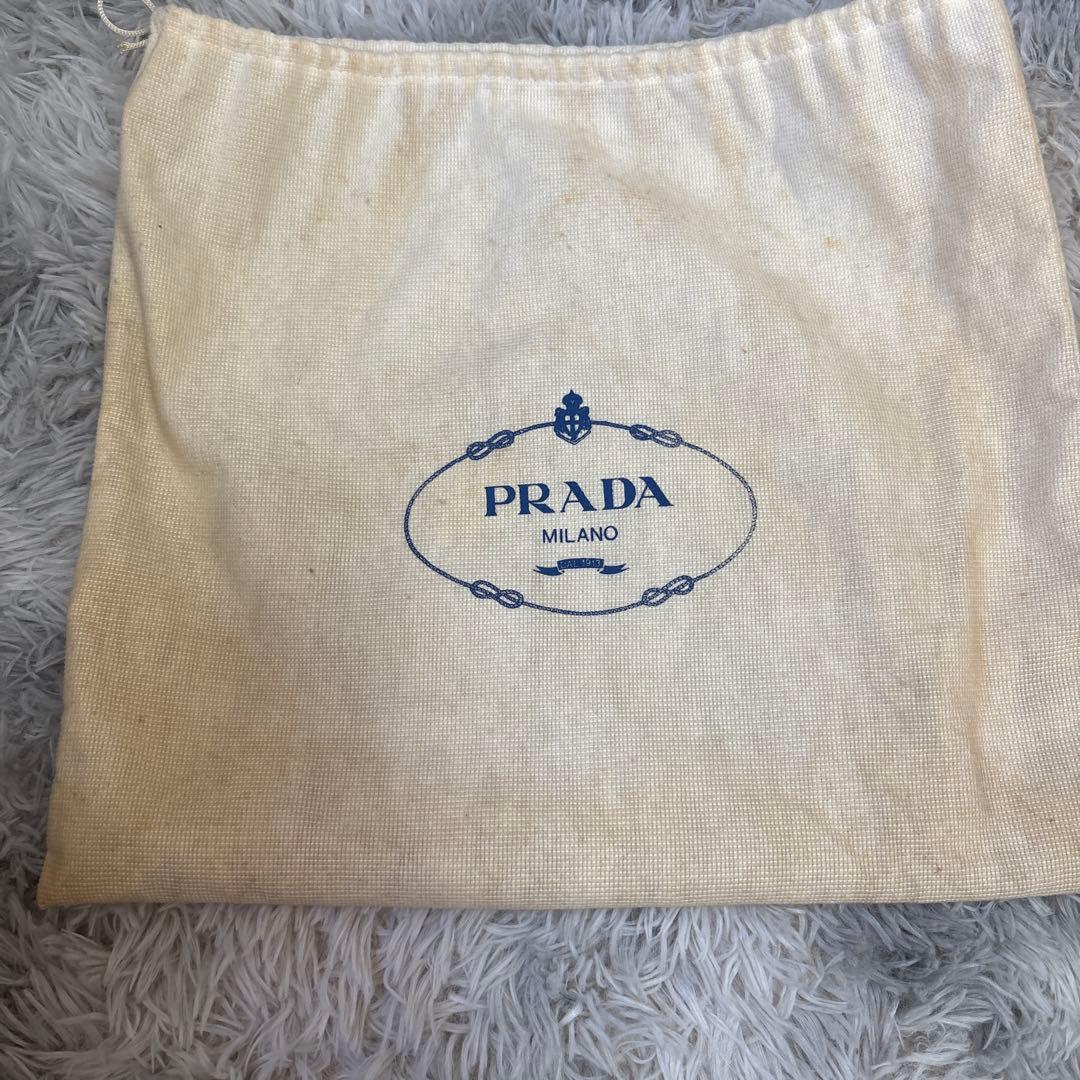 プラダチェーンバッグ　ナイロン　ヴィンテージ