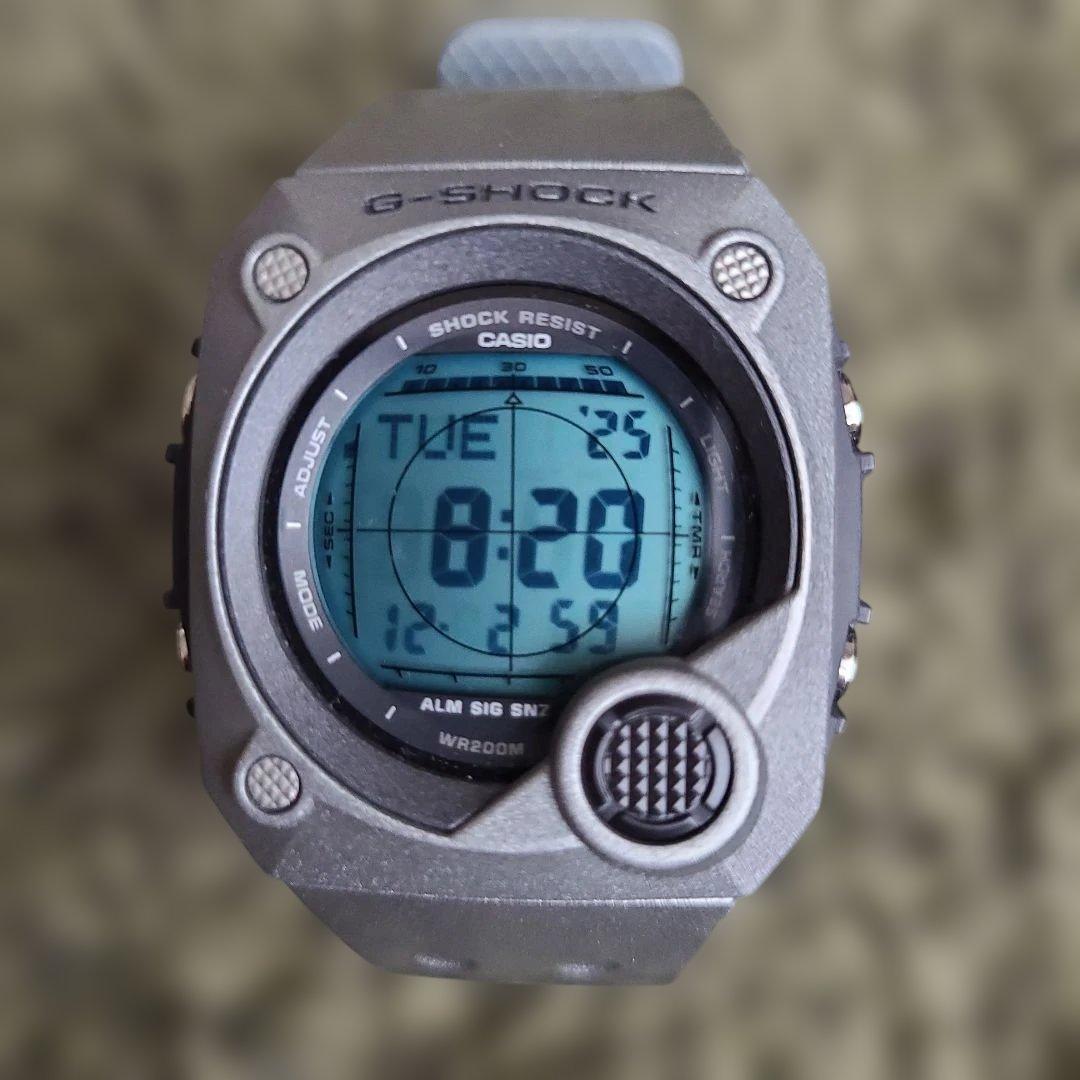 【美品】G-SHOCK G-8000B-2V シルバー
