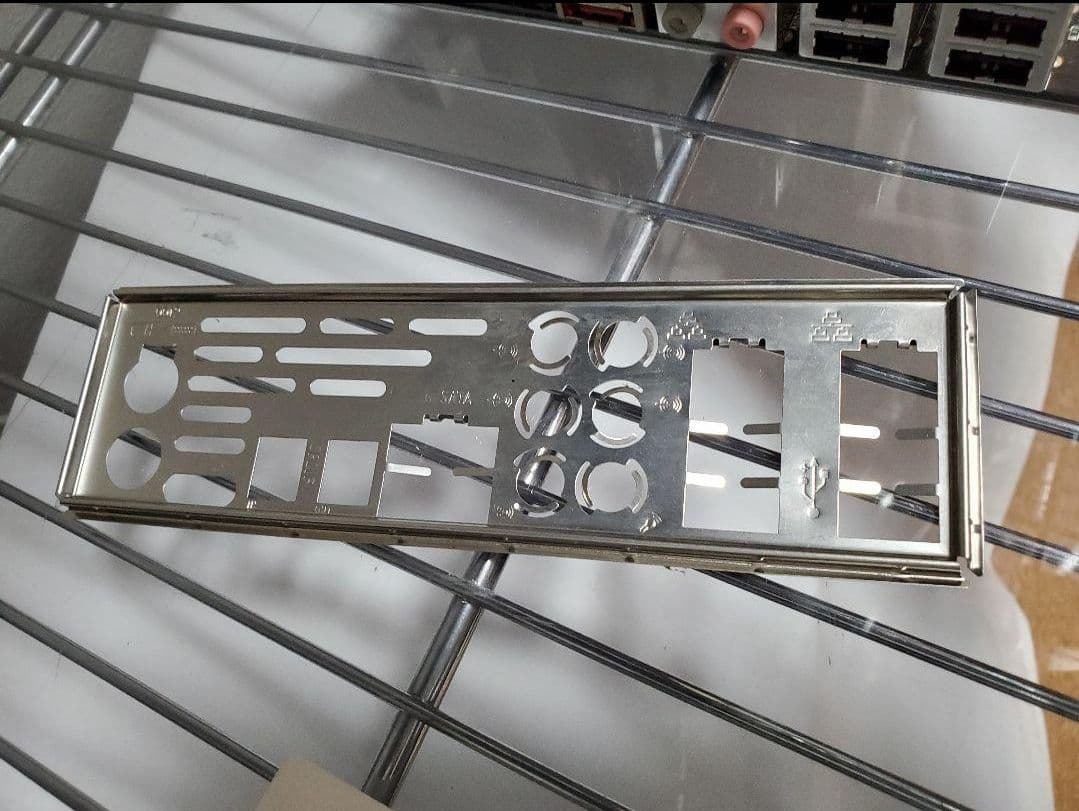 IN9 32X-MAX abit製 背面が青く光る　LGA775 ※ジャンク品