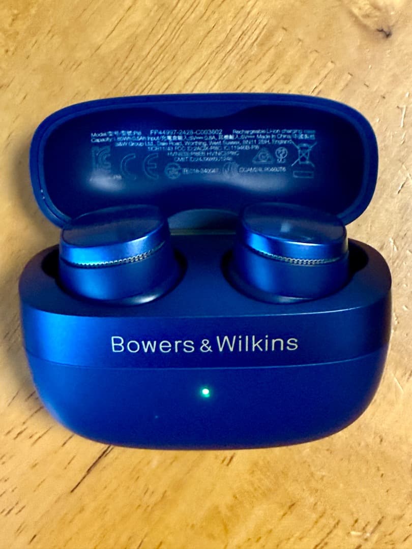 Bowers & Wilkins Pi8 ワイヤレスヘッドホン Midnight