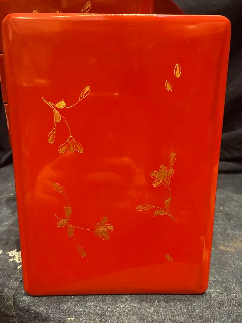 野弁当　漆器　朱塗り　沈金　桜　五段弁当　5人分　傷み無し　雛祭り