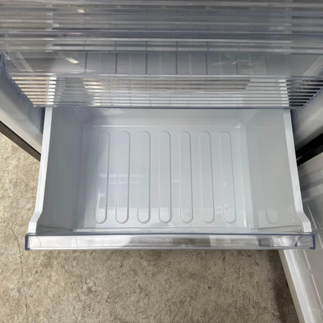 236⭐️2019年製★シャープ　冷蔵庫　大型　ブラウン　280L 一人暮らし